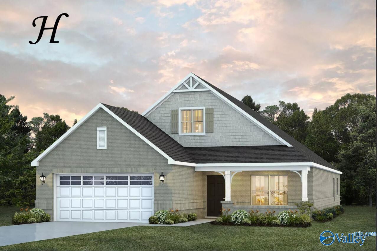 Property Photo: 6558 Oak Meadow Drive SE AL 35763