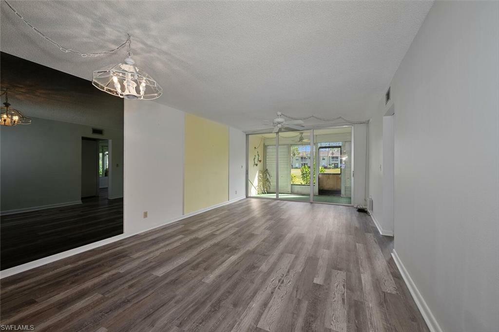 Property Photo: 1085 Forest Lakes Dr 8102 FL 34105