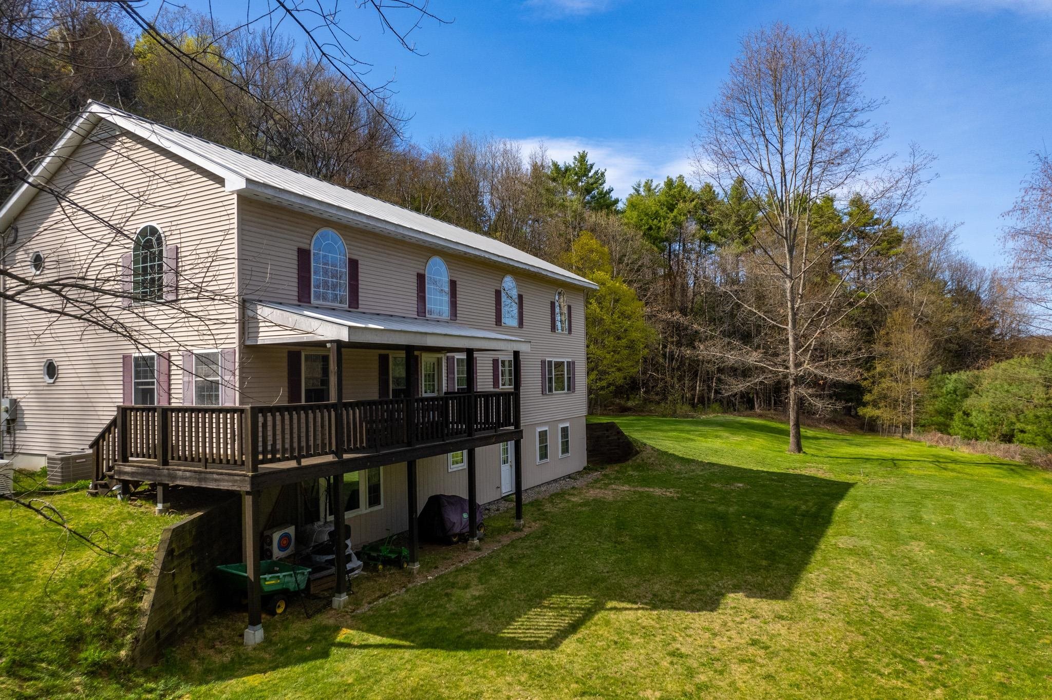 Property Photo:  11 Gilson Farm Lane  VT 05048 