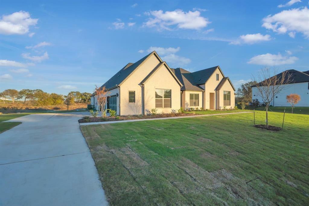 Property Photo:  1116 Live Oak Lane  TX 75068 