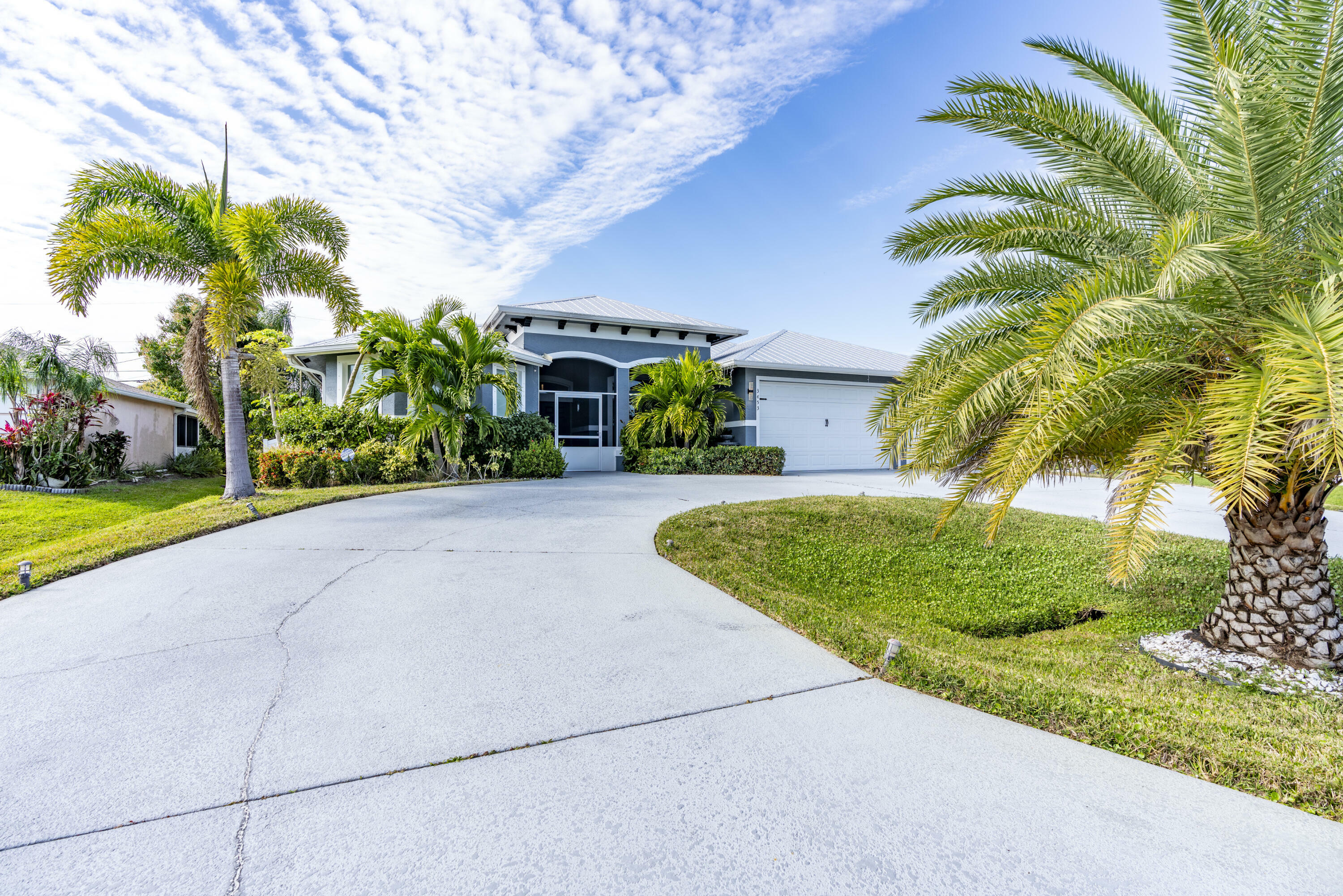 Property Photo: 3453 SE Hart Circle FL 34984