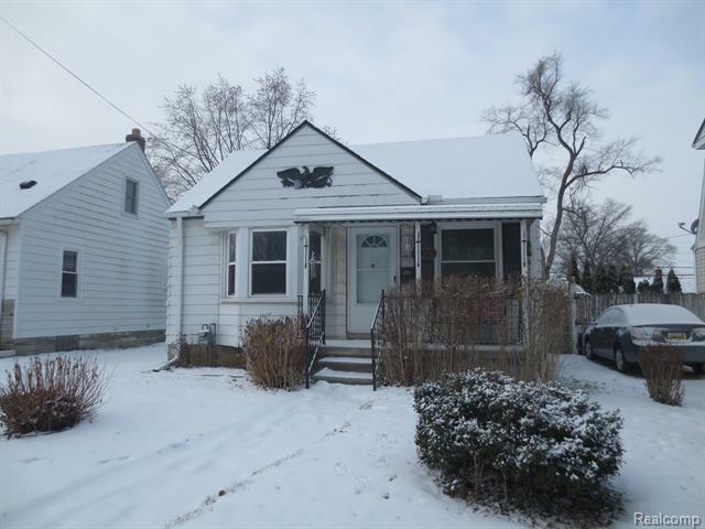 Property Photo:  5900 Banner Street  MI 48180 