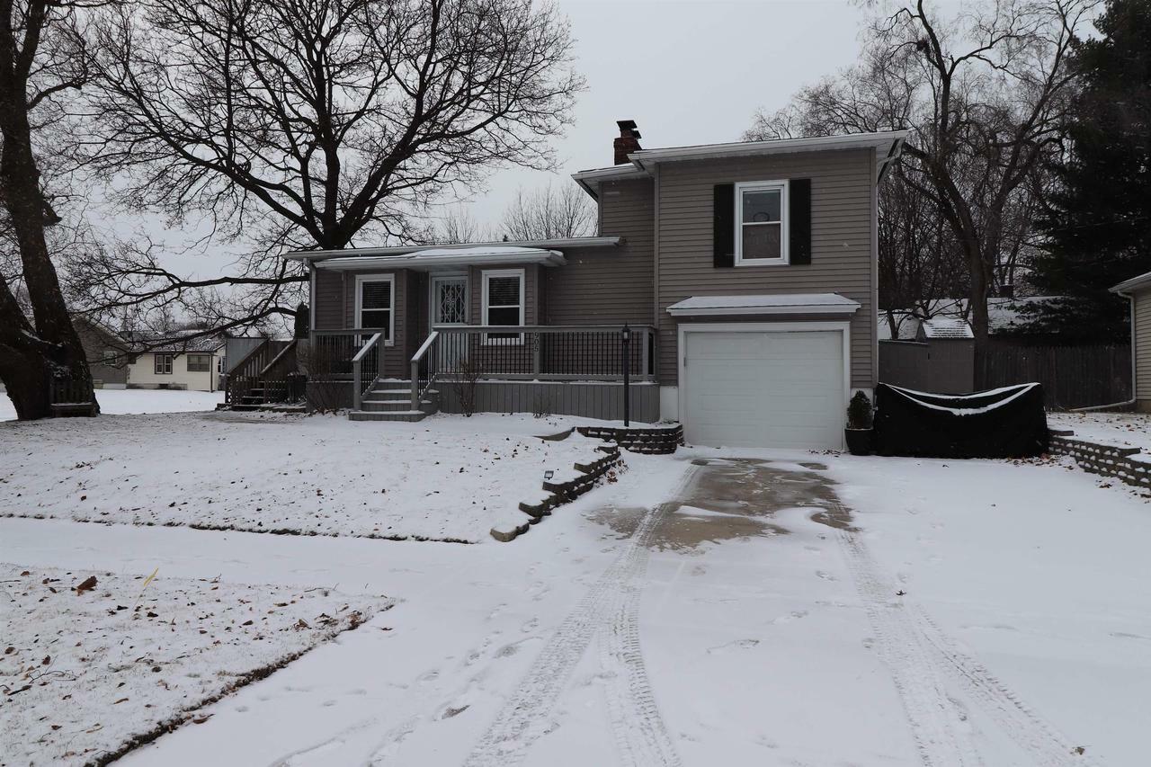 Property Photo:  905 North Fremont Street  WI 53545 