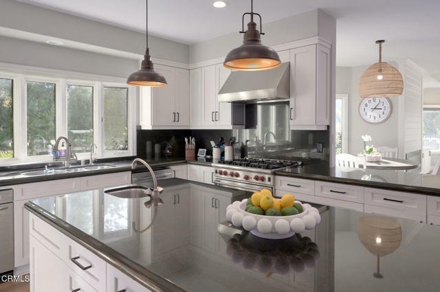 Property Photo: 2021 Brittany Park Road CA 93012