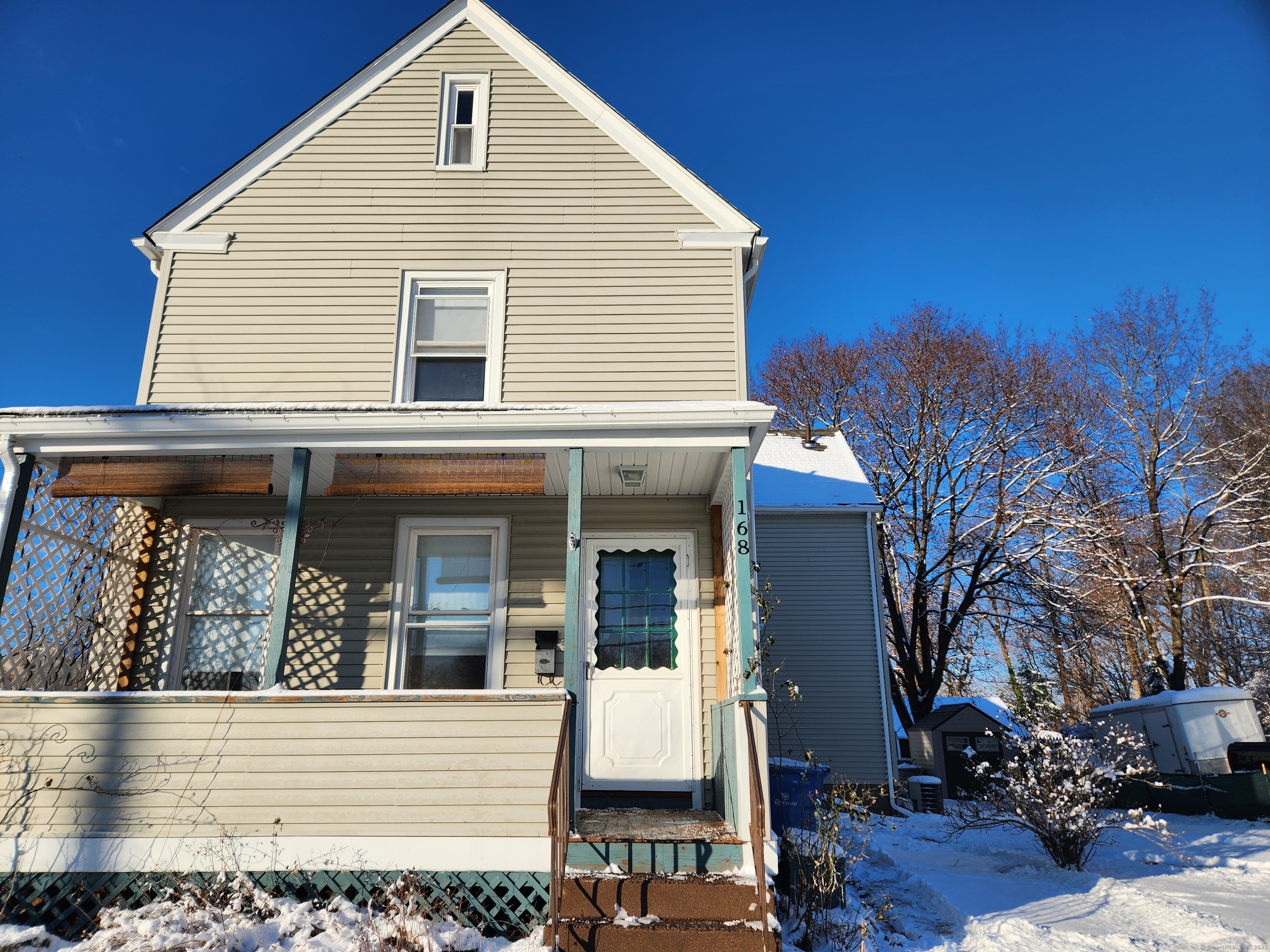 Property Photo:  168 Cooper Street  CT 06040 