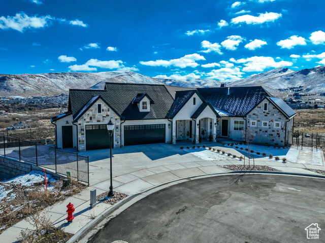 Property Photo: 7359 W Robins Nest Cir UT 84096