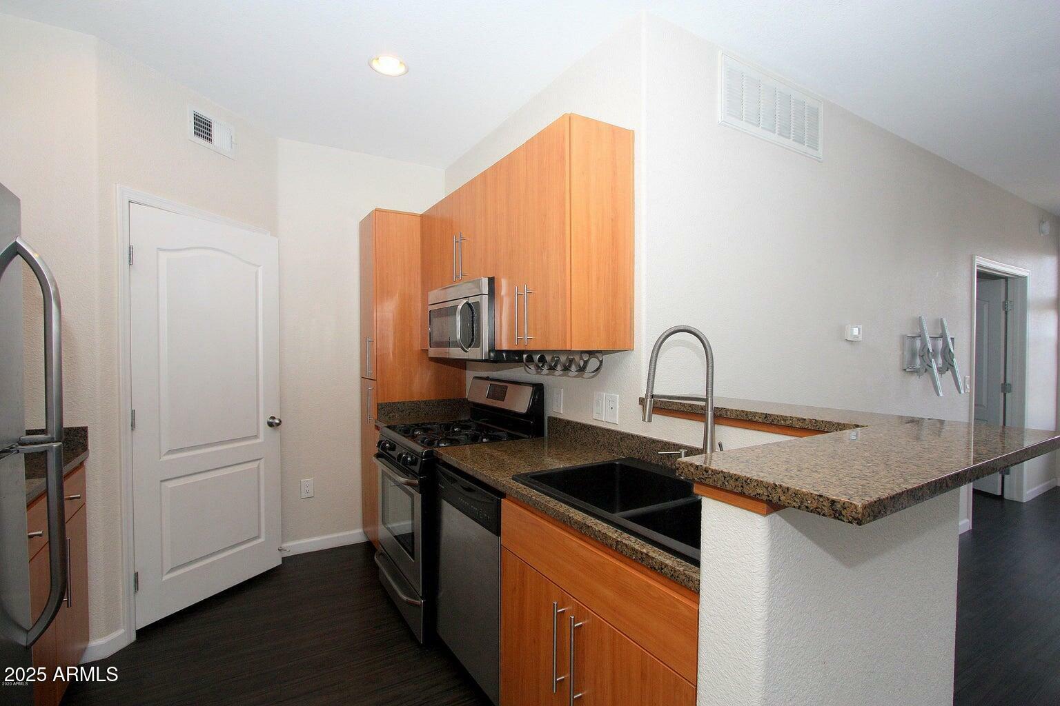 Property Photo:  6900 E Princess Drive 2146  AZ 85054 