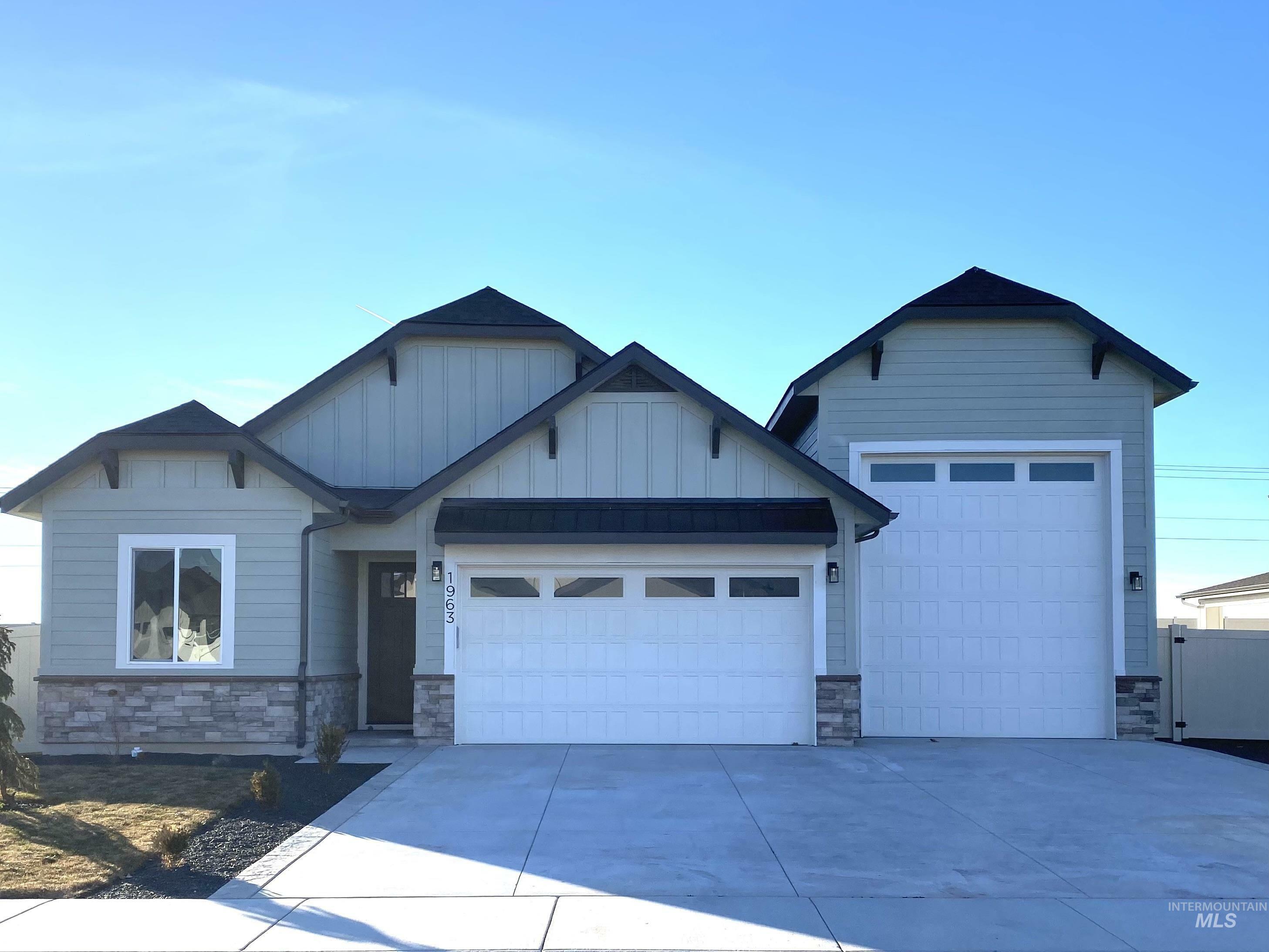 Property Photo: 1963 N Argyll Ave ID 83644