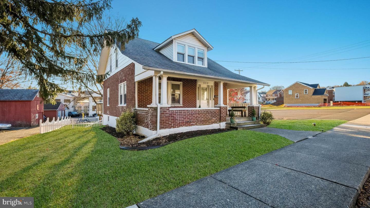 Property Photo:  512 W Callowhill Street  PA 18944 