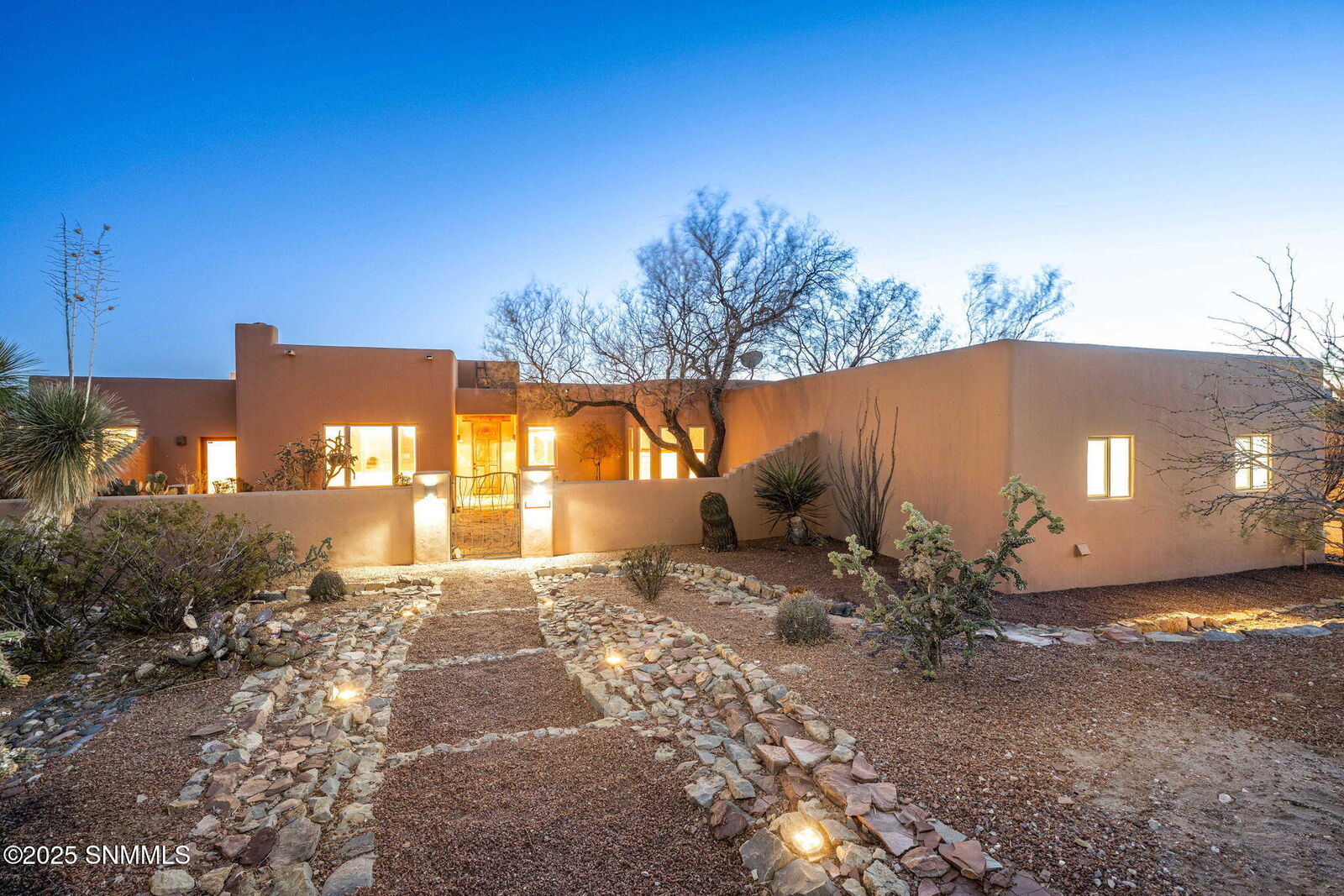 Property Photo:  5150 Hunters Chase Road  NM 88011 