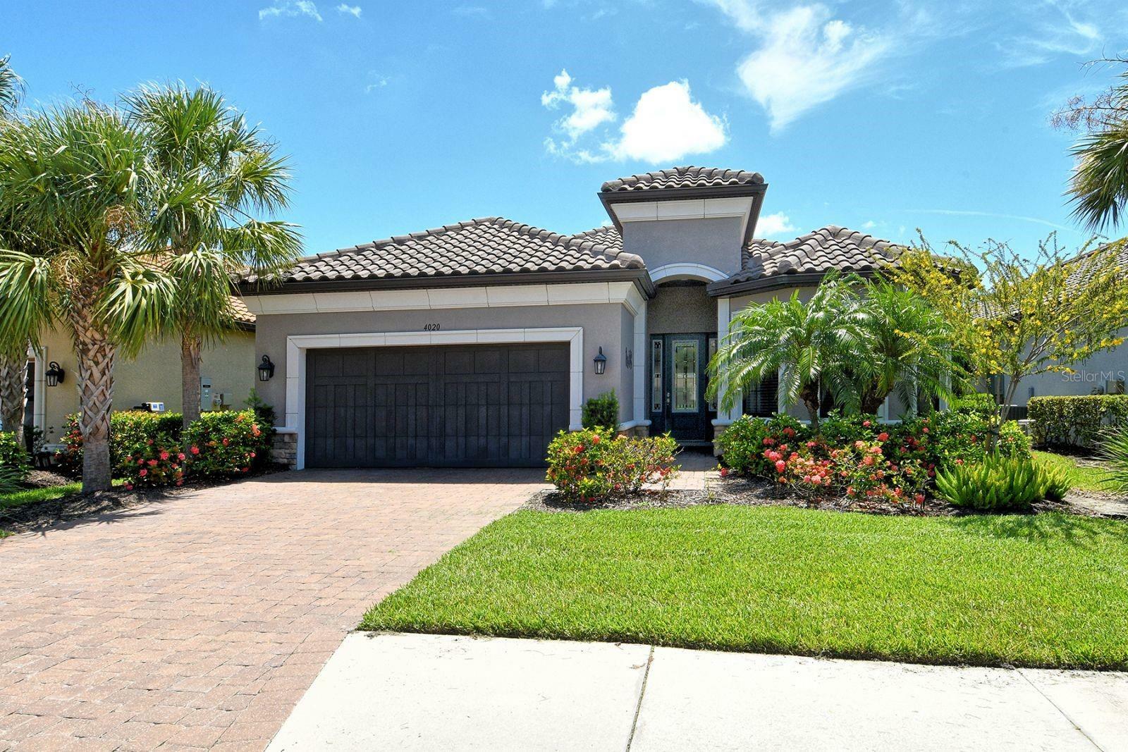Property Photo: 4020 Cascina Way FL 34238