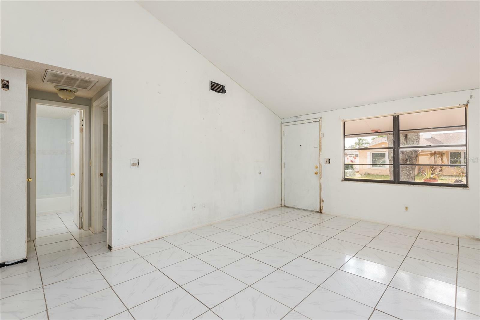 Property Photo:  10205 Bellhurst Court  FL 33615 