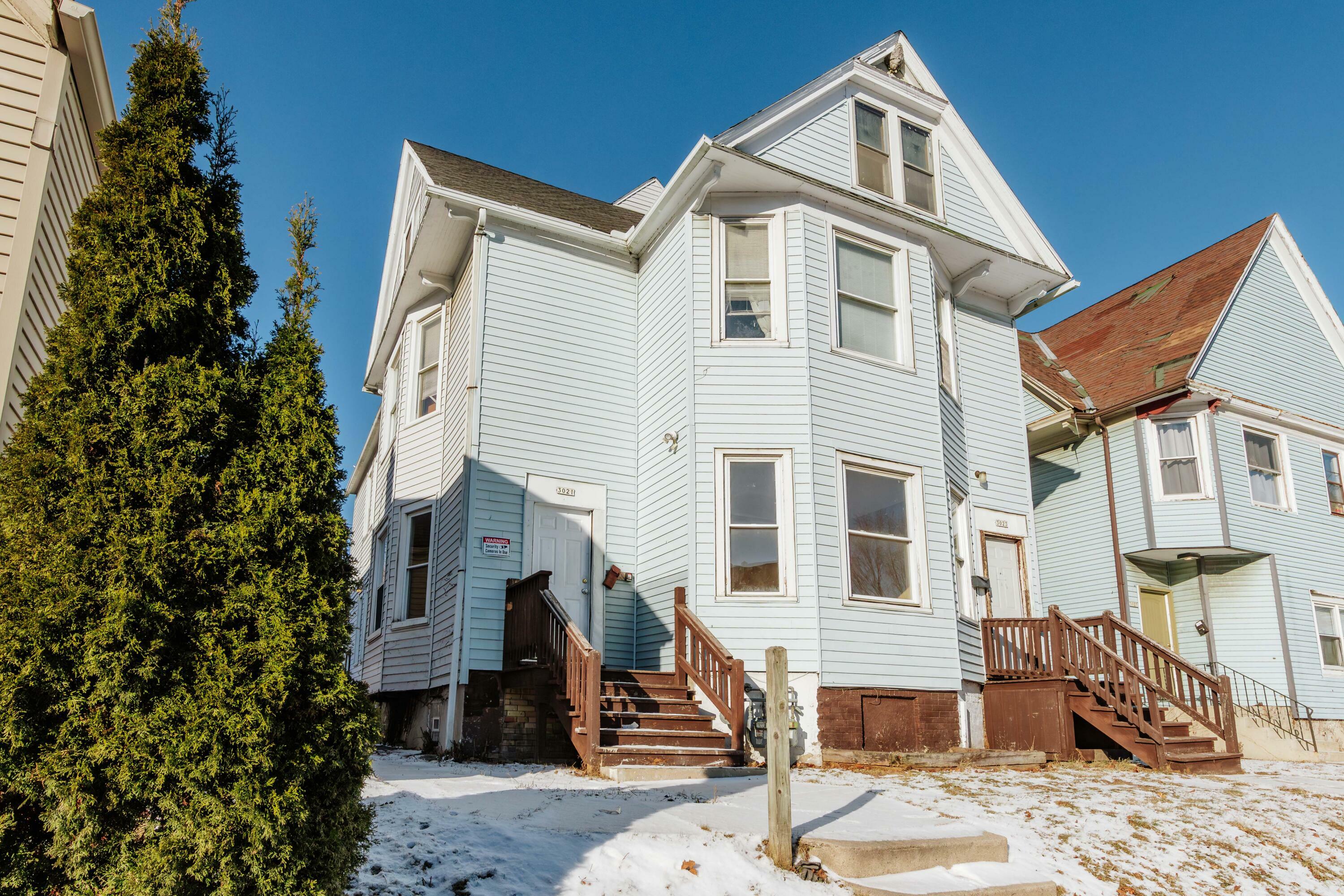 Property Photo:  3021 N Holton St 3023  WI 53212 