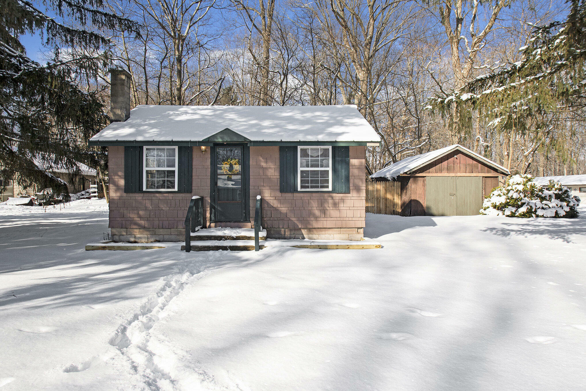 Property Photo:  6899 Seminole Drive  MI 49038 