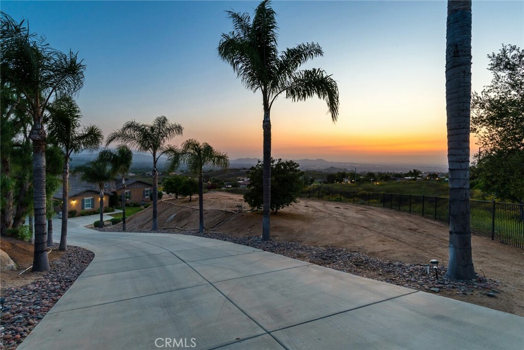 650 Crystal Mountain Circle  Riverside CA 92506 photo