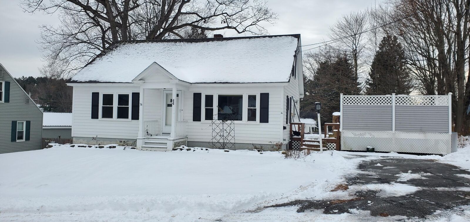 Property Photo:  36 Longwood Avenue  ME 04330 