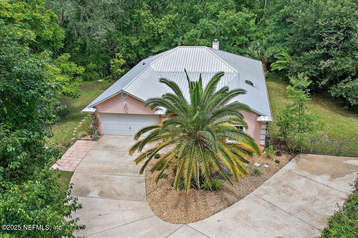 Property Photo: 3705 Winterhawk Court FL 32086