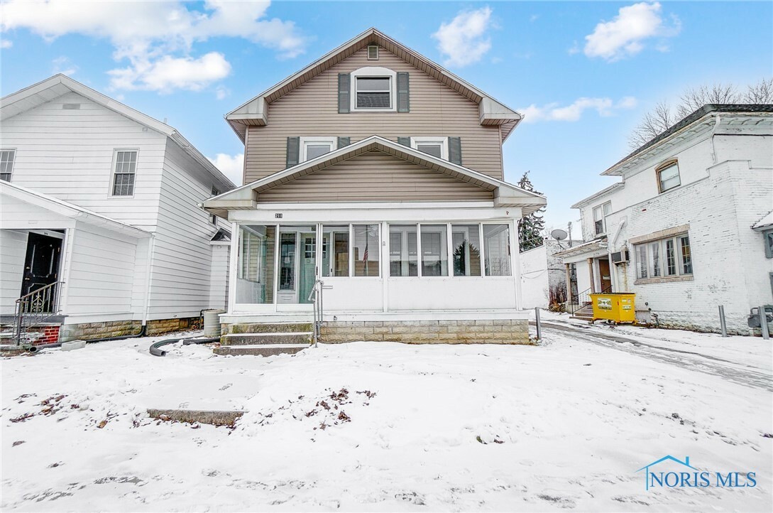 Property Photo: 211 W Center Street OH 44830