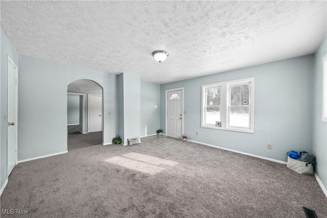 Property Photo: 4947 Wayland Road OH 44412