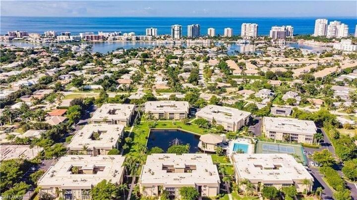 Property Photo: 788 Park Shore Dr G17 FL 34103