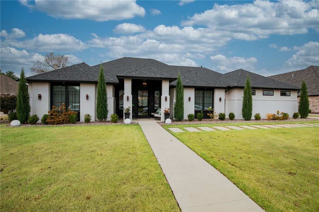 Property Photo:  24 S Windsor Drive  AR 72758 