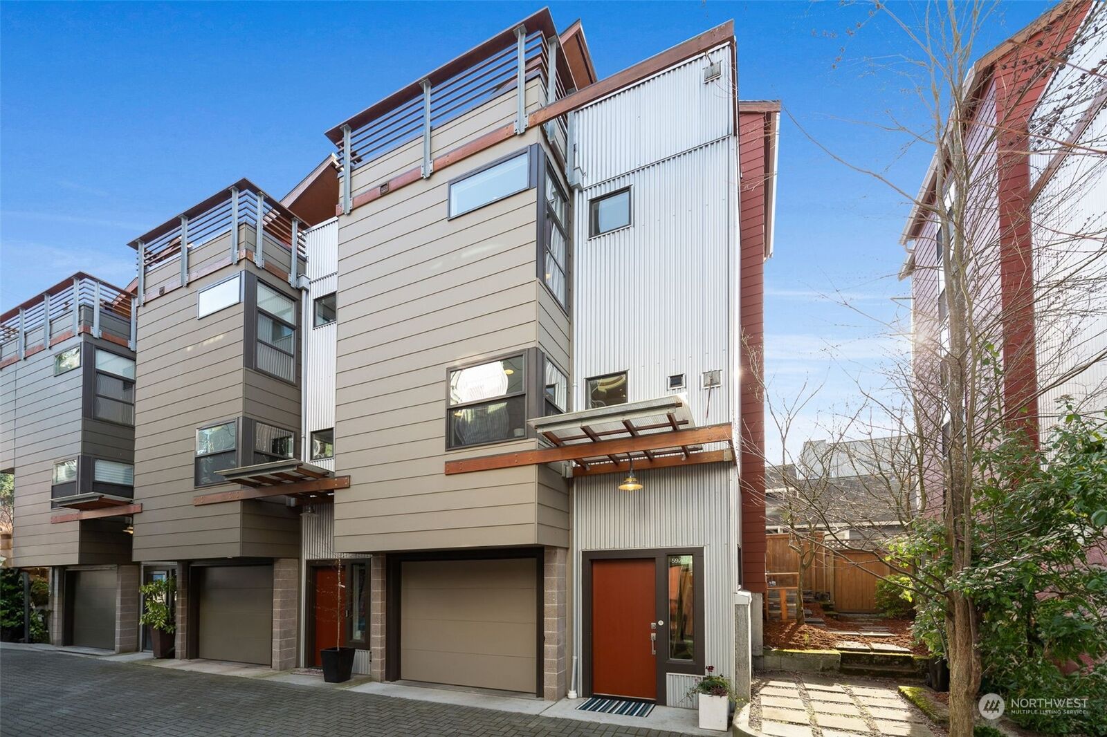 Property Photo:  5924  California Avenue SW C  WA 98136 