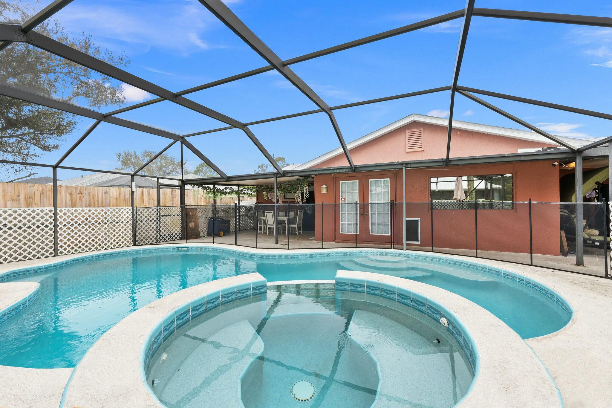 Property Photo:  2457 SW Mercer Street  FL 34984 