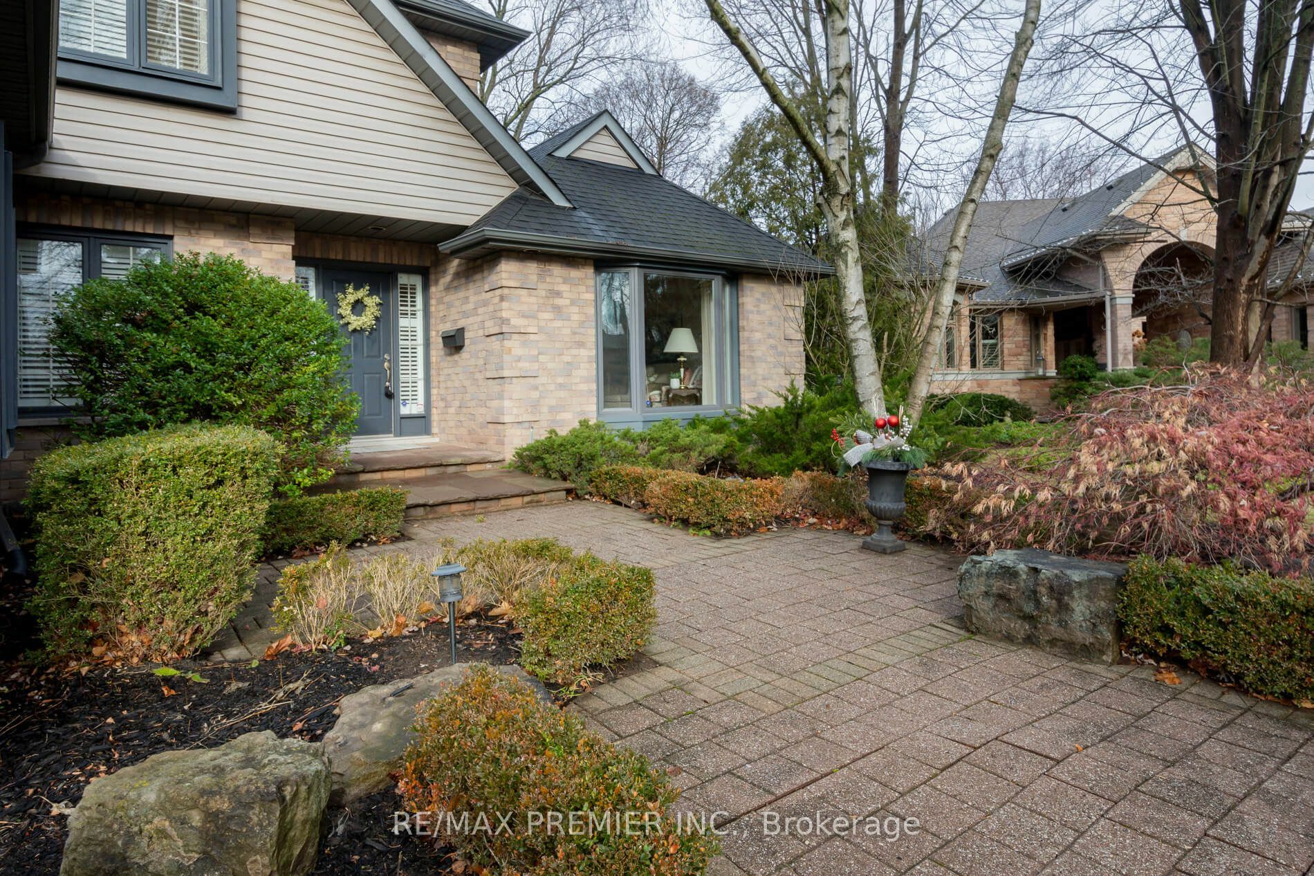 Property Photo:  4011 Lantern Lane  ON L7L 5Z2 