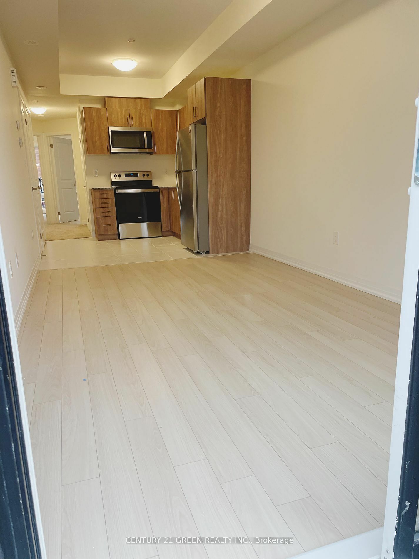 Property Photo:  155 Tapscott Rd 18  ON M1B 1E7 