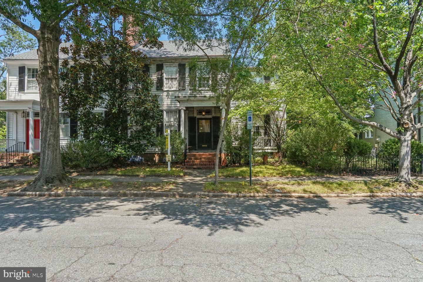 Property Photo:  407 Hanover Street  VA 22401 