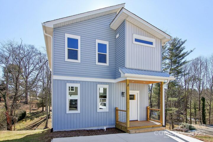 Property Photo:  8 Escondido Drive  NC 28806 