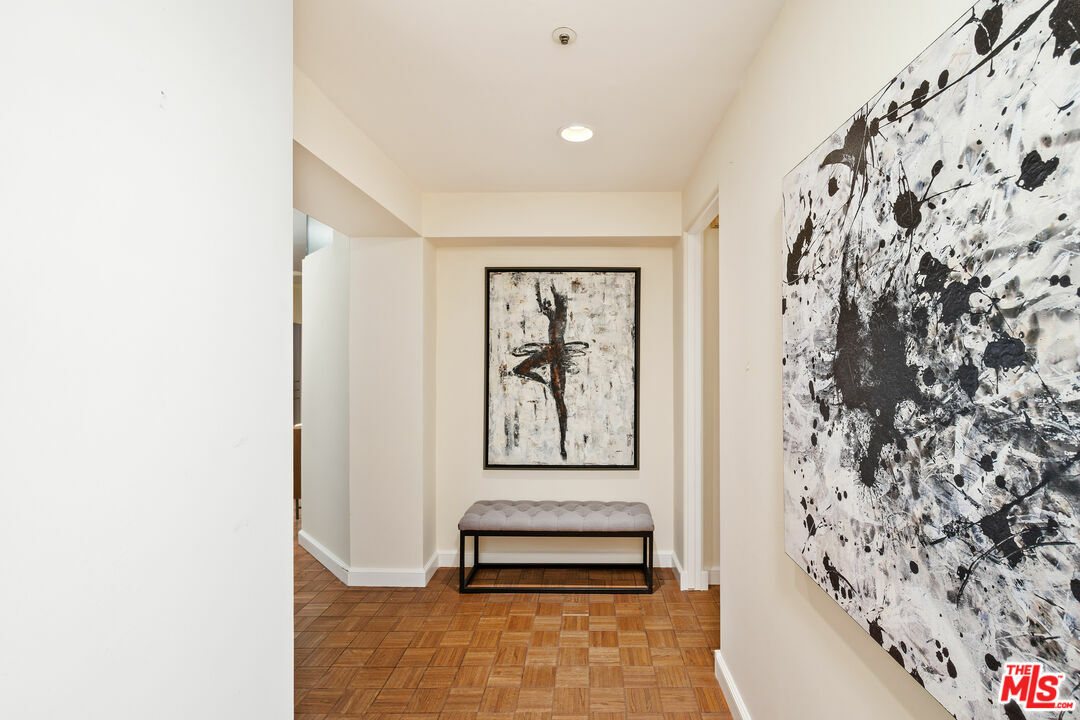 Property Photo:  10375 Wilshire Blvd 7D  CA 90024 