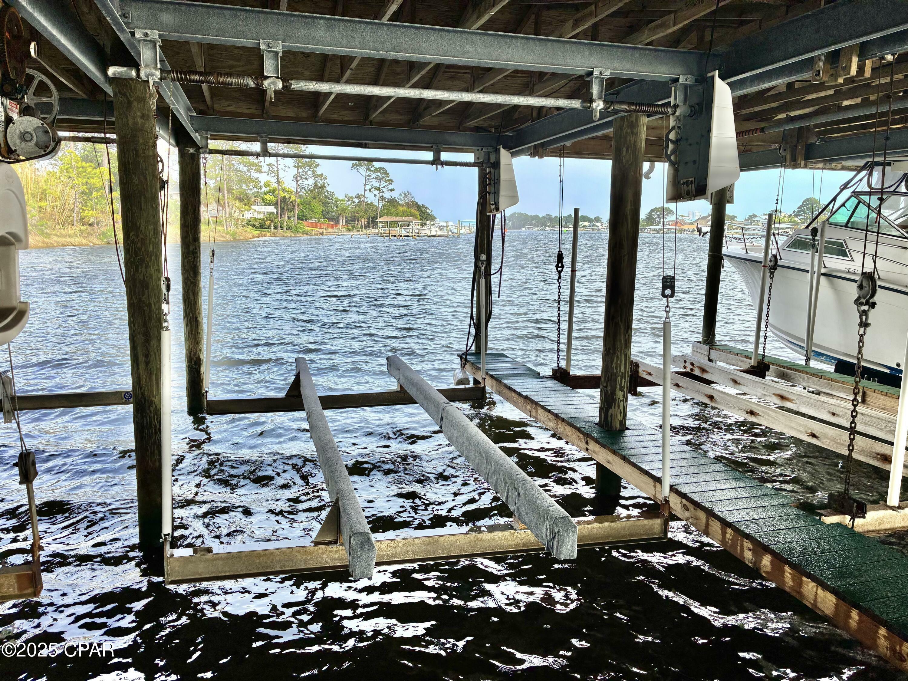 Property Photo: 7813 N Lagoon Drive 7D FL 32408
