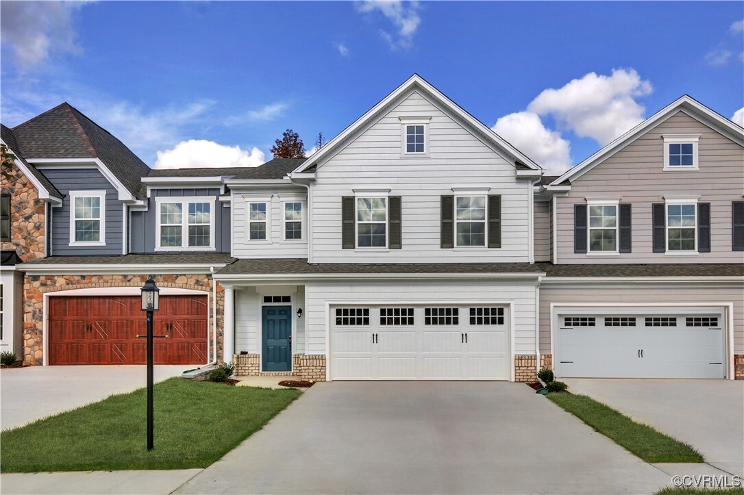 Property Photo: 9456 Tesserae Way VA 23238
