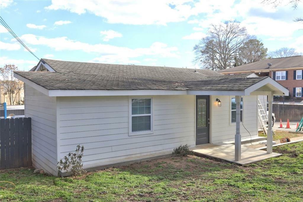 Property Photo: 840 Forrest Street GA 30075