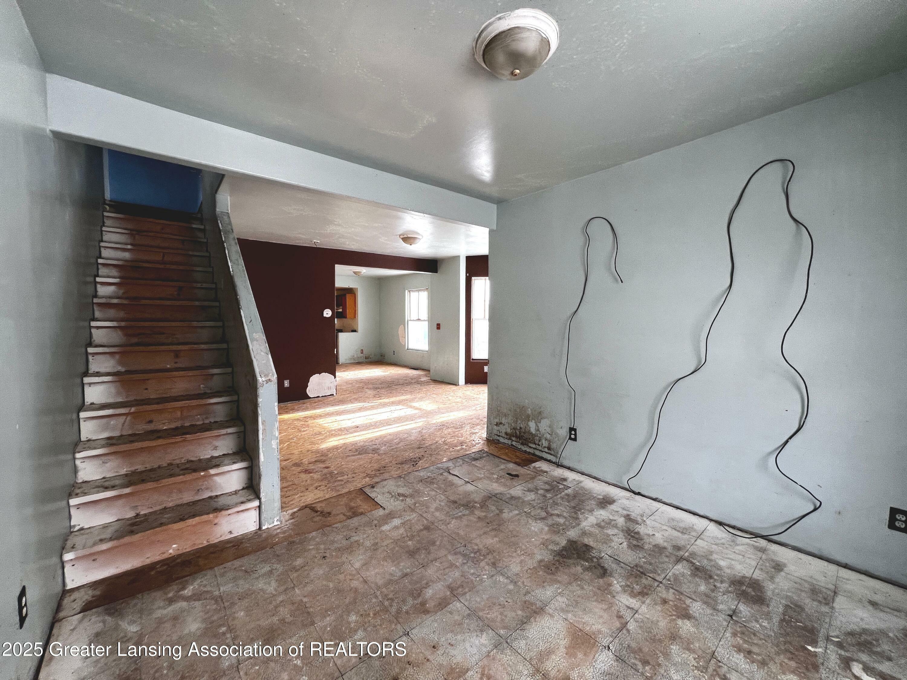 Property Photo: 215 N Pleasant Street MI 49202