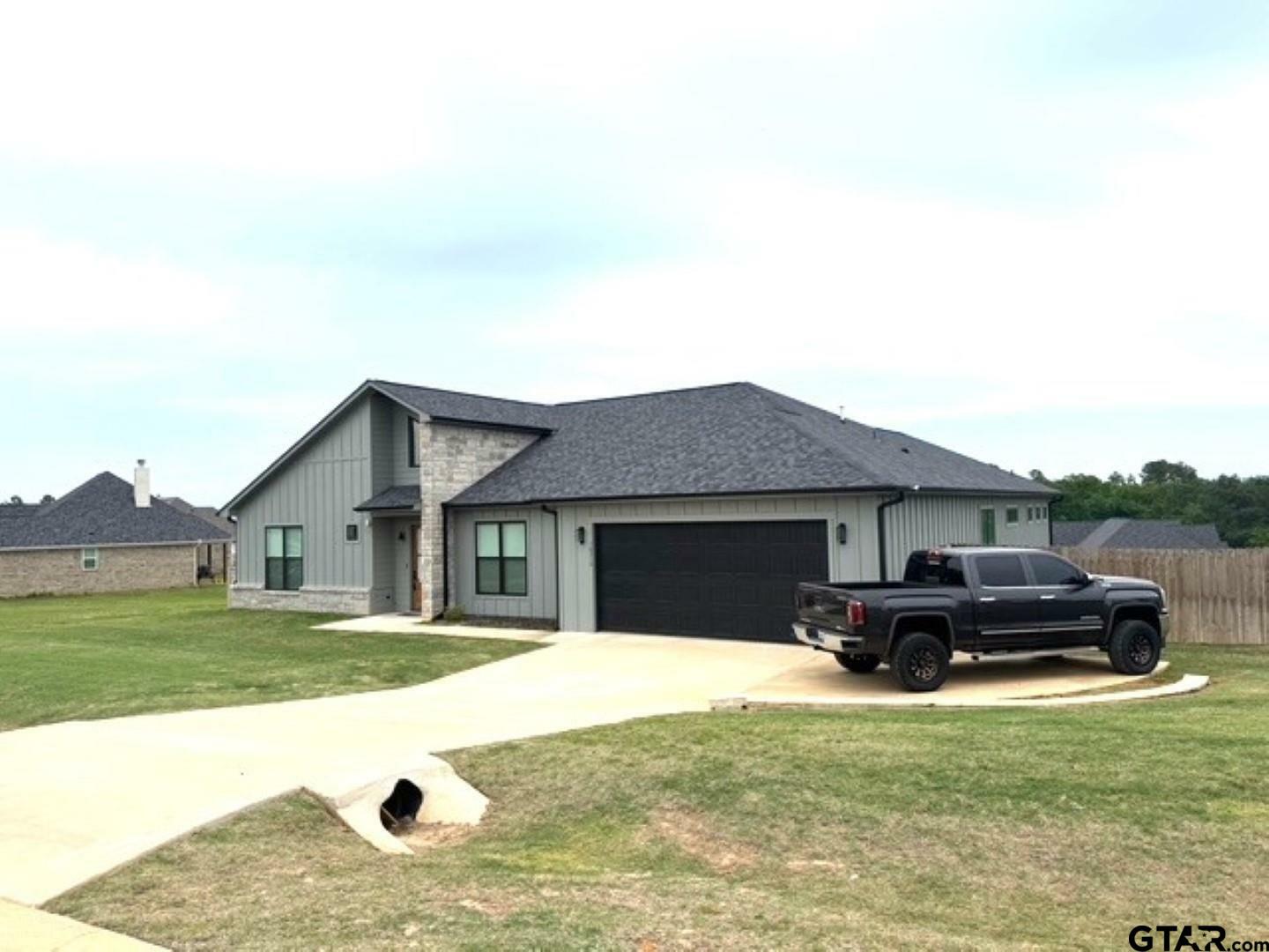 Property Photo: 16310 Rainier TX 75771