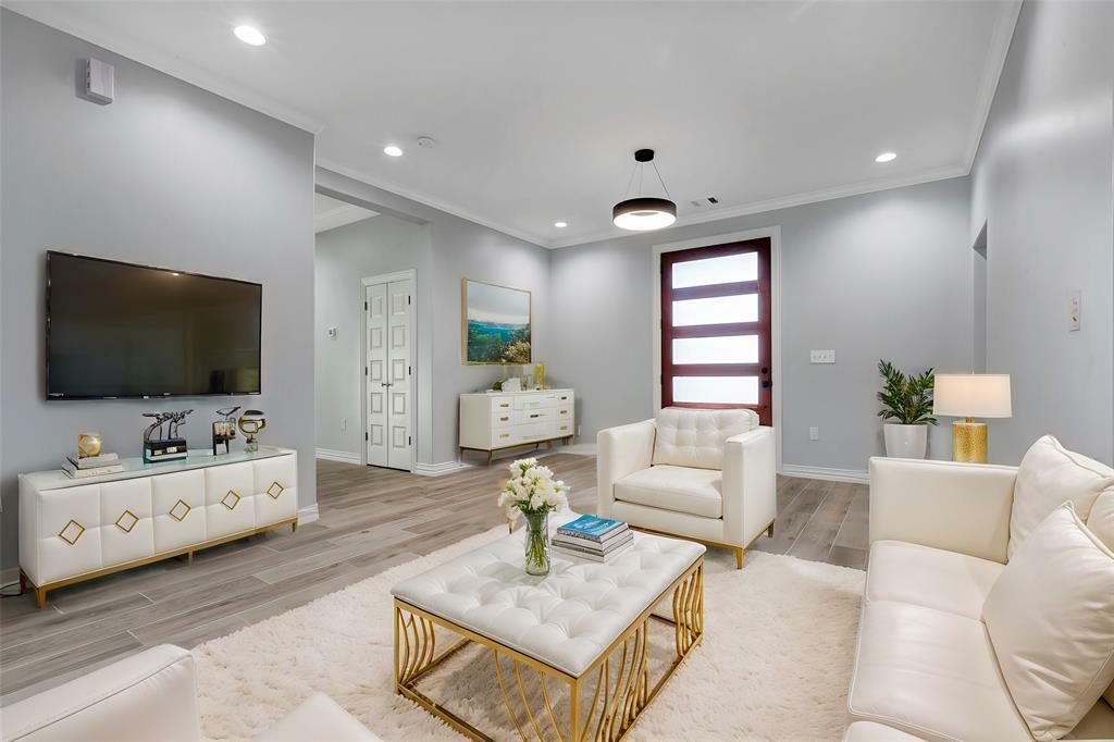 Property Photo:  1807 Nogalus Drive  TX 77532 