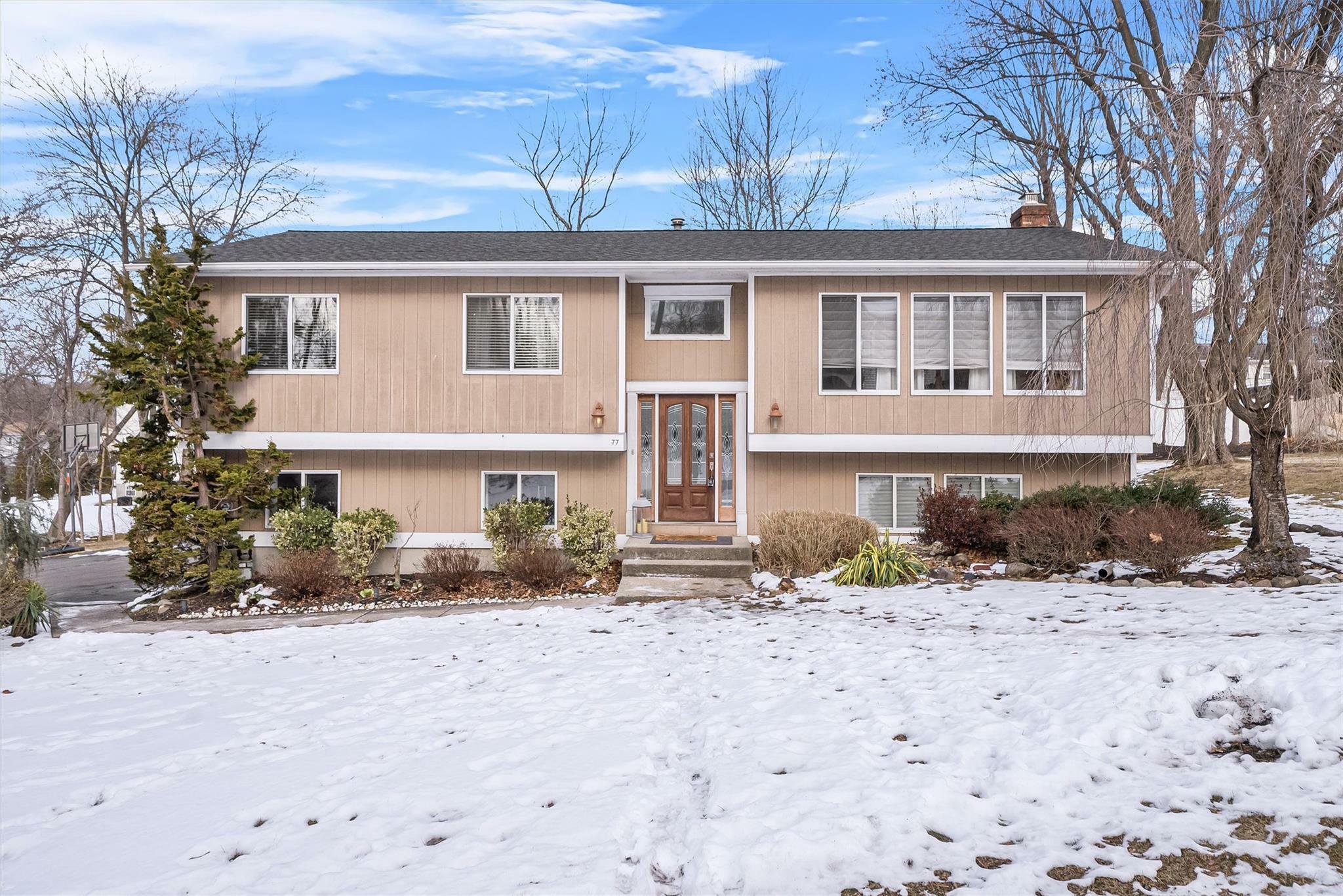 Property Photo:  77 Dustman Lane  NY 10954 