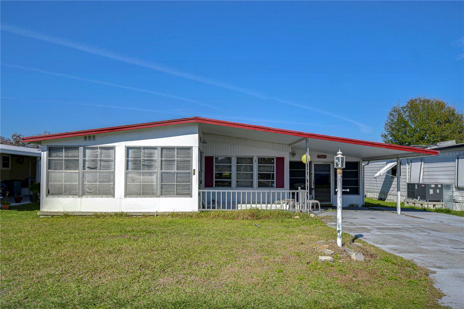 Property Photo:  35045 Dale Avenue  FL 33541 