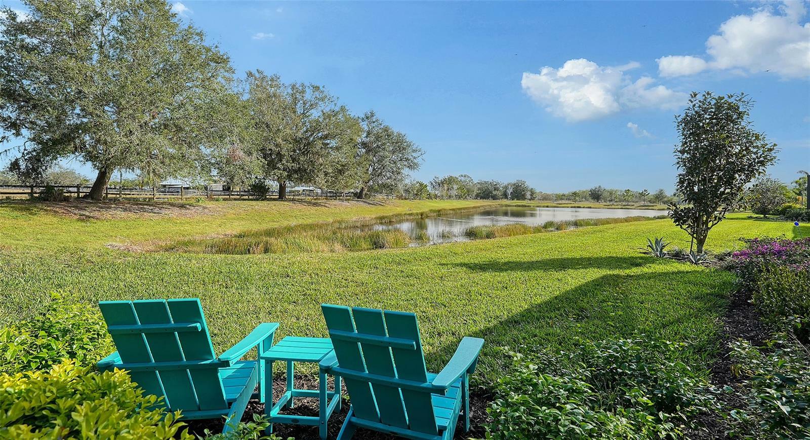 Property Photo:  7872 Mainsail Lane  FL 34240 