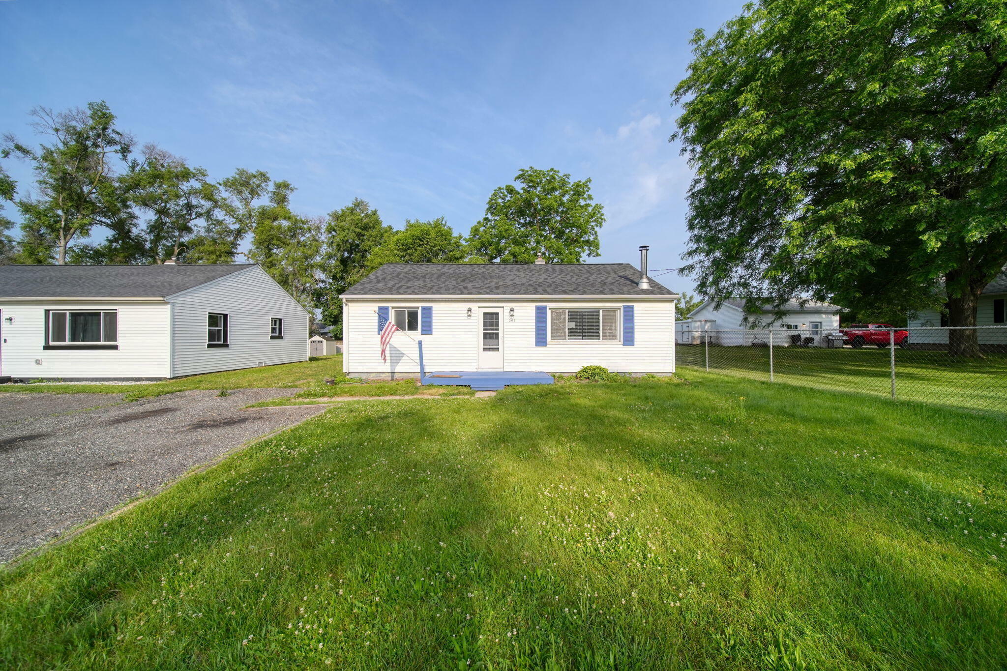 Property Photo: 202 Fifth Street MI 49203