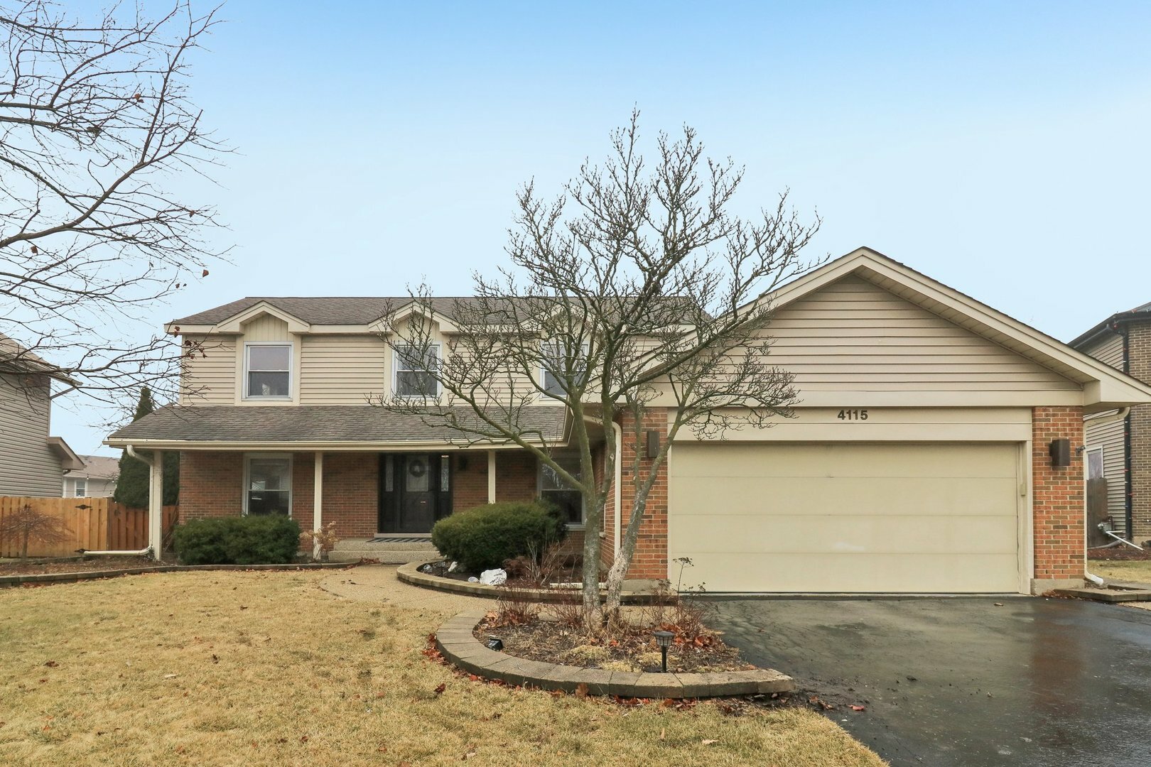 Property Photo:  4115 Applewood Lane  IL 60062 