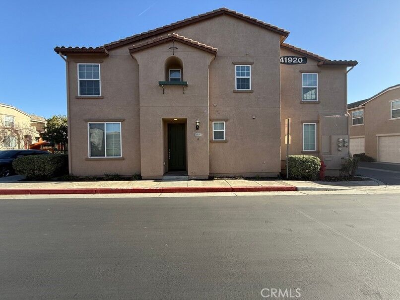 Property Photo:  41920 Davenport Way A  CA 92562 