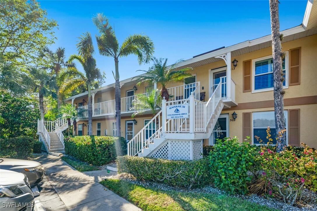 Property Photo:  1155 Mainsail Drive 513  FL 34114 