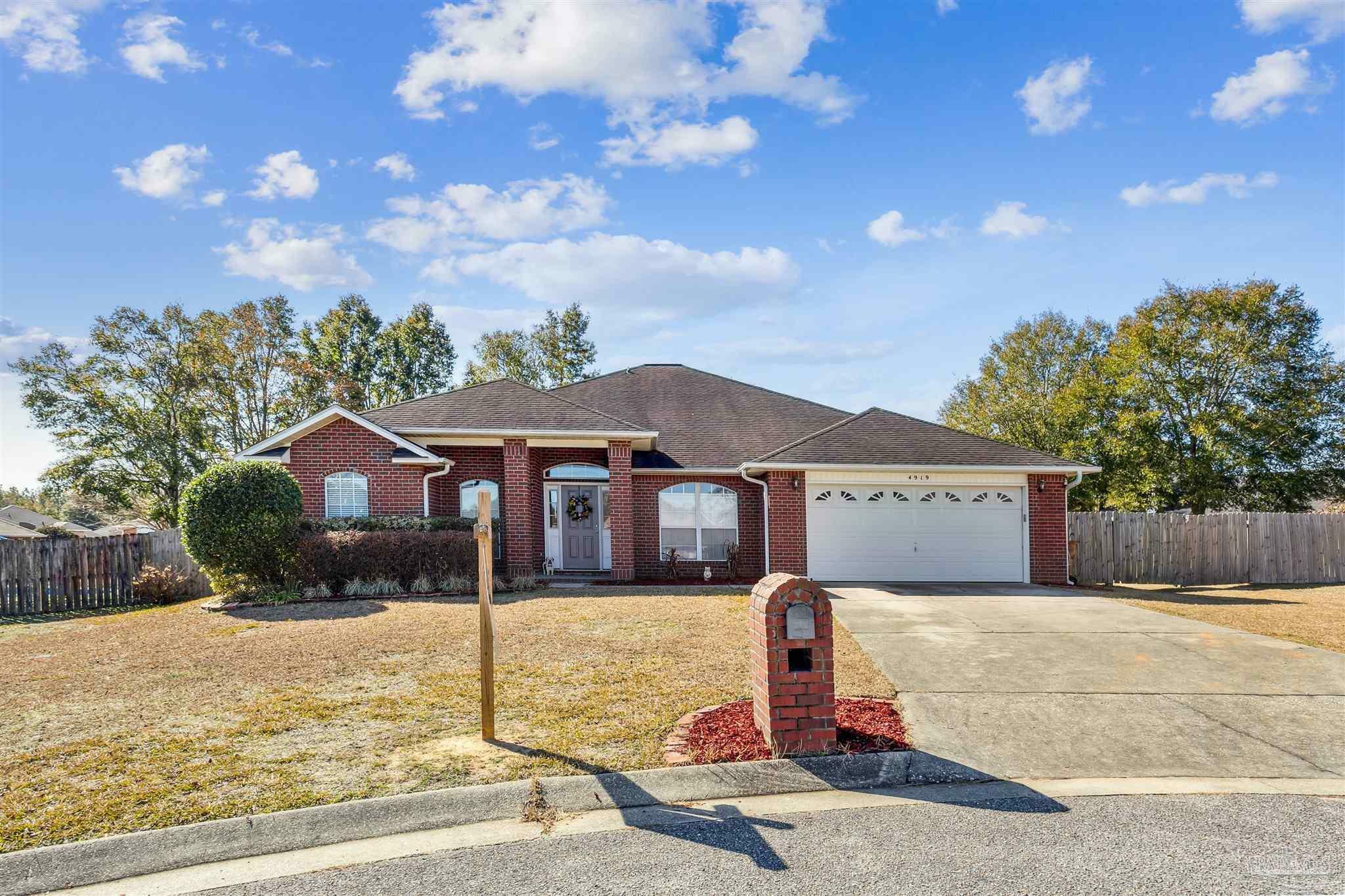 Property Photo:  4919 Cedar Creek Ct  FL 32571 