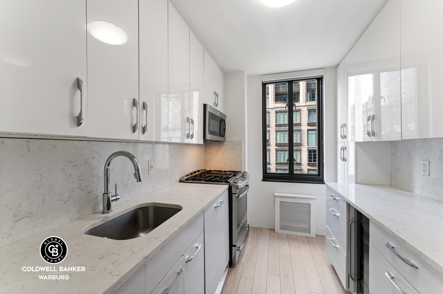Property Photo: 407 Park Avenue S 17A NY 10016