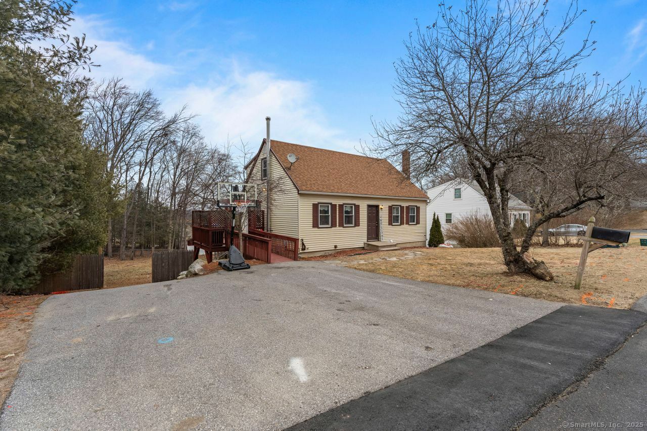 Property Photo:  121 Lawrence Lane  CT 06790 