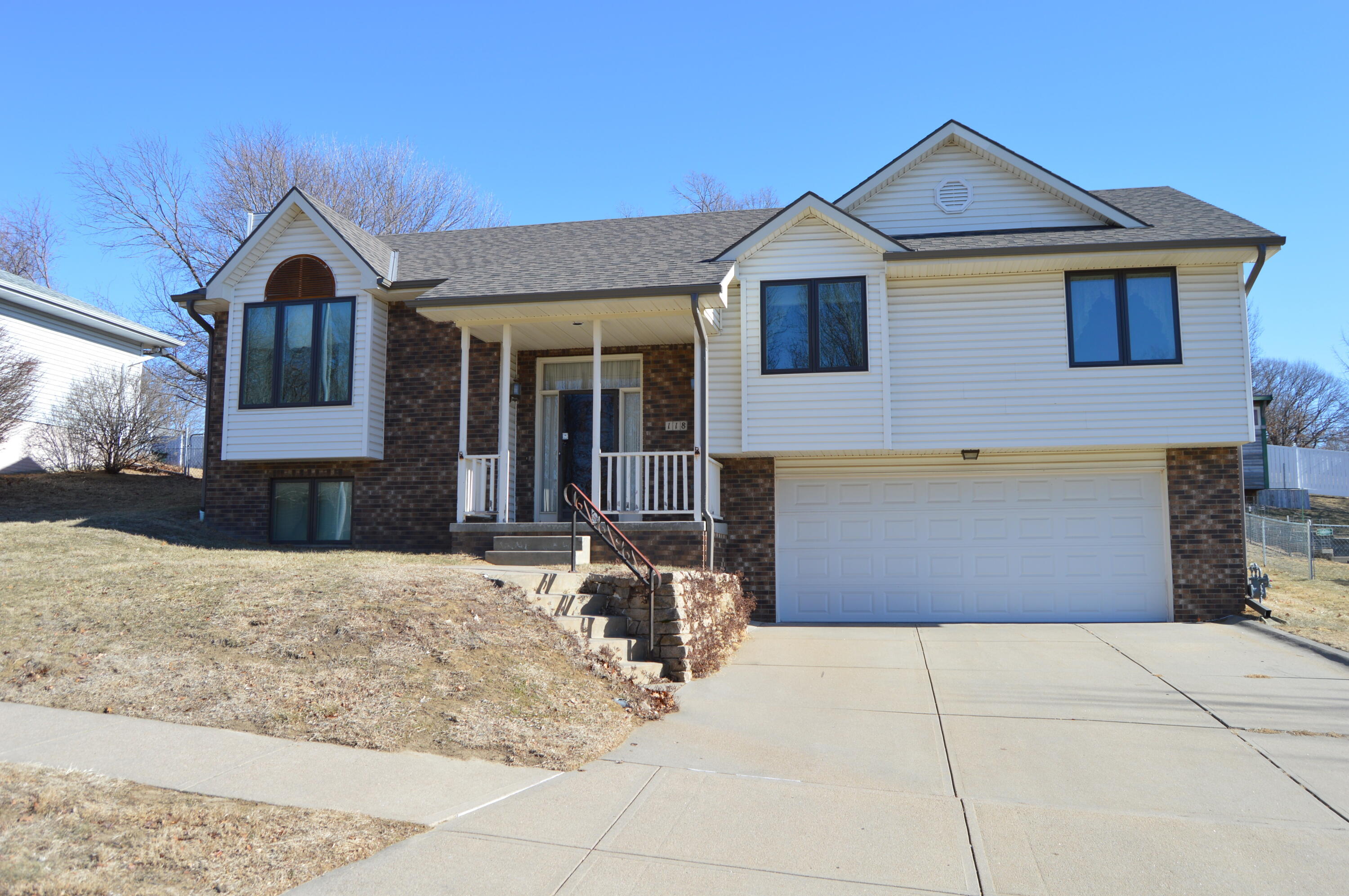Property Photo: 118 Sunny Ridge Drive IA 51503