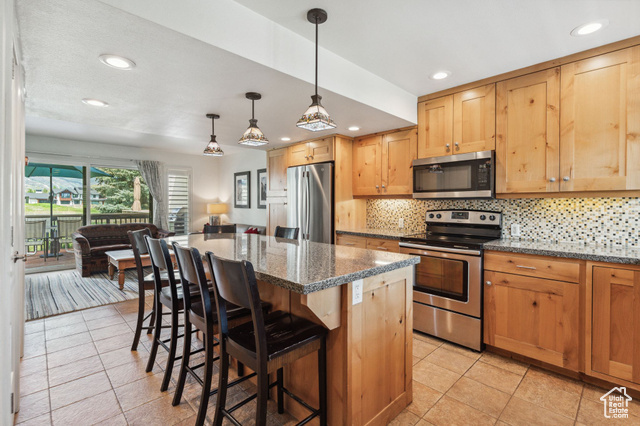 Property Photo: 20 Racquet Club Dr UT 84060